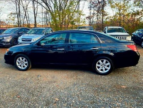 2008 Toyota Avalon XLS