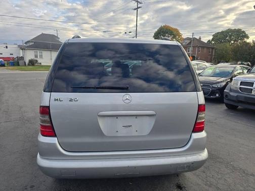 2000 Mercedes-Benz M-Class ML 320 AWD 4MATIC 4dr SUV