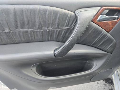 2000 Mercedes-Benz M-Class ML 320 AWD 4MATIC 4dr SUV