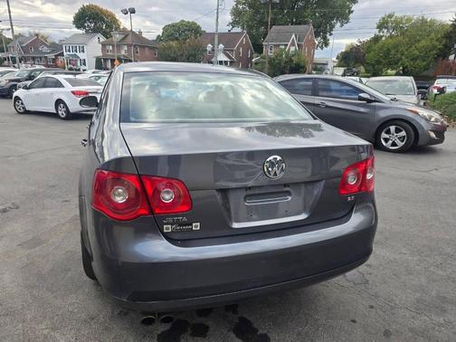 2005 Volkswagen Jetta 2.5