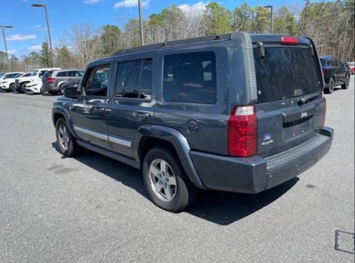 2007 Jeep Commander Sport