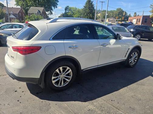 2009 INFINITI FX35 Base