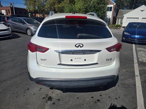 2009 INFINITI FX35 Base