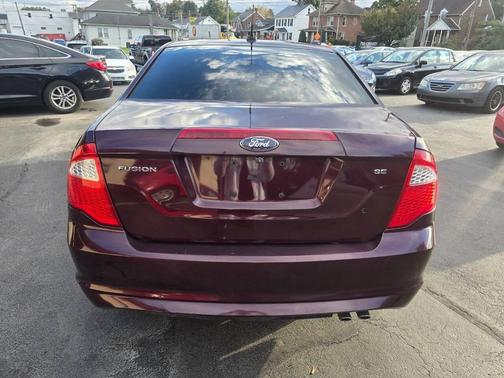 2012 Ford Fusion SE