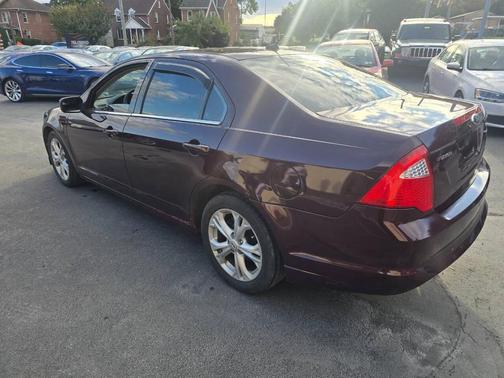 2012 Ford Fusion SE