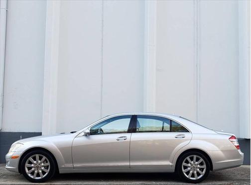 2007 Mercedes-Benz S-Class S 550 4dr Sedan