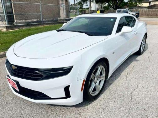 White 2020 Chevrolet Camaro LT