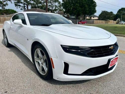 White 2020 Chevrolet Camaro LT