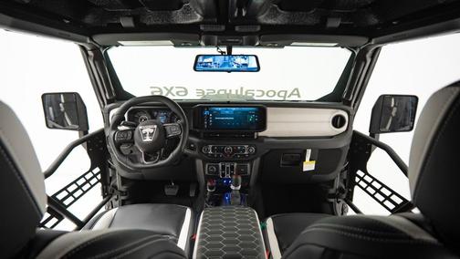 Black 2025 Jeep Gladiator 5 PASSENGER