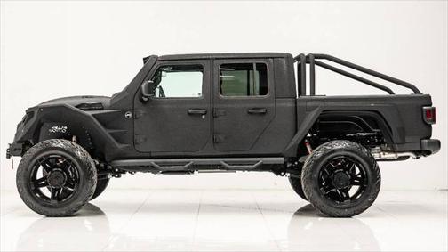 2025 Jeep Gladiator Nighthawk