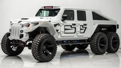 2025 Jeep Gladiator 8 Passenger