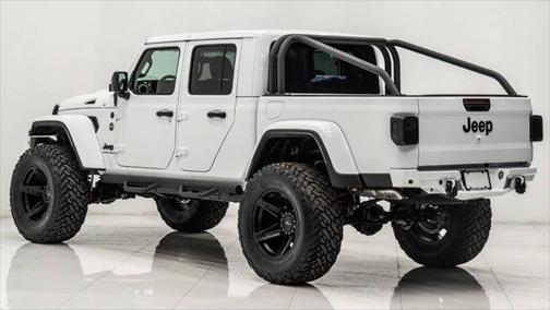 2025 Jeep Gladiator Nighthawk