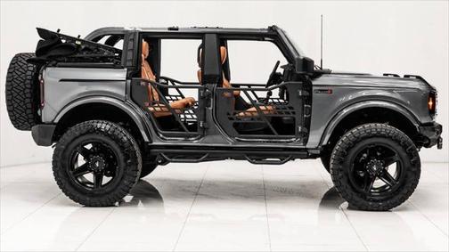 2025 Ford Bronco Base 4x4 4dr SUV