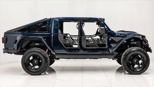 2025 Jeep Gladiator Nighthawk