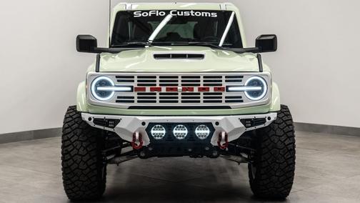 2025 Ford Bronco RETRO