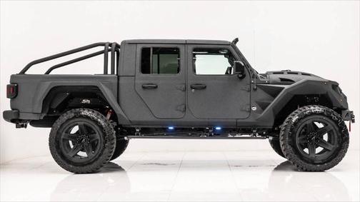 2025 Jeep Gladiator Nighthawk