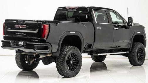 2024 GMC Sierra 2500 Denali