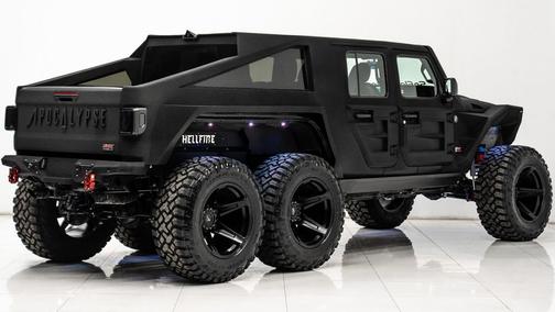 2025 Jeep Gladiator 8 Passenger