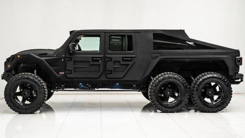 2025 Jeep Gladiator 8 Passenger