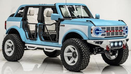 2025 Ford Bronco Retro
