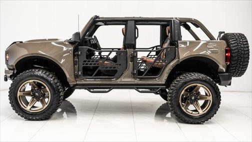 2025 Ford Bronco Base 4x4 4dr SUV