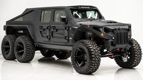 2025 Jeep Gladiator 8 Passenger