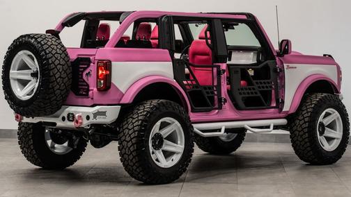 2025 Ford Bronco RETRO