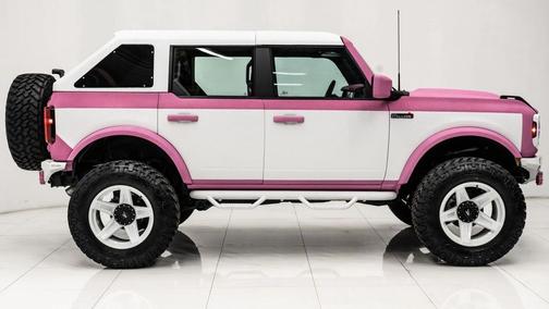 2022 Ford Bronco CUSTOM