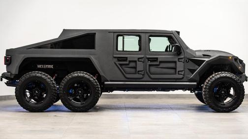 2025 Jeep Gladiator 8 Passenger