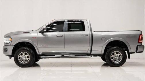 2019 RAM 2500 Laramie Crew Cab 4x4 6'4' Box