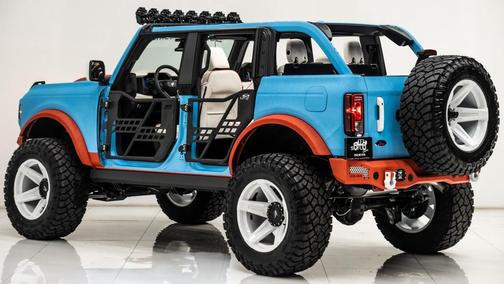 2025 Ford Bronco BASE