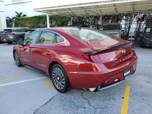 2023 Hyundai SONATA Hybrid SE
