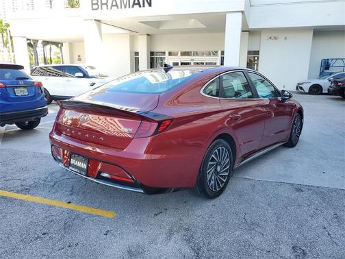 2023 Hyundai SONATA Hybrid SE