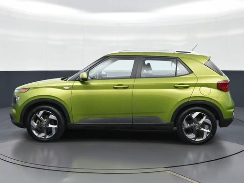 Green Apple 2023 Hyundai VENUE SEL