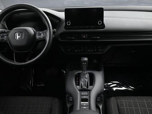 Crystal Black Pearl 2023 Honda HR-V LX