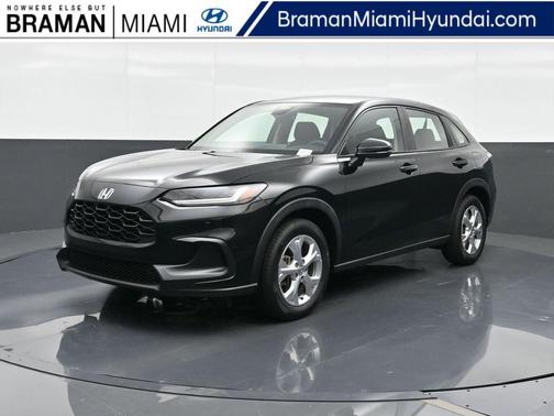 Crystal Black Pearl 2023 Honda HR-V LX