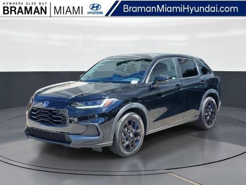 Crystal Black Pearl 2024 Honda HR-V Sport