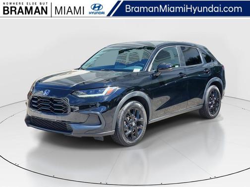 Crystal Black Pearl 2024 Honda HR-V Sport