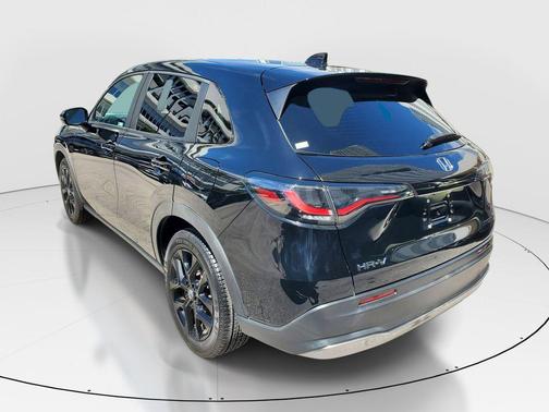 Crystal Black Pearl 2024 Honda HR-V Sport