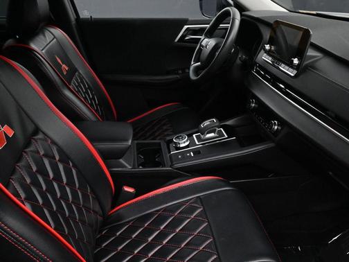 Black 2022 Mitsubishi Outlander ES 2.5 2WD