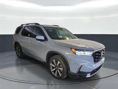 Sonic Gray Pearl 2025 Honda Pilot Touring 8-Passenger
