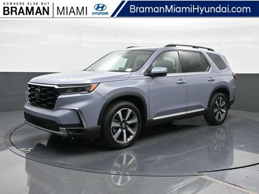Sonic Gray Pearl 2025 Honda Pilot Touring 8-Passenger