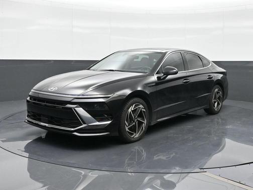 Onyx Black 2024 Hyundai SONATA SEL