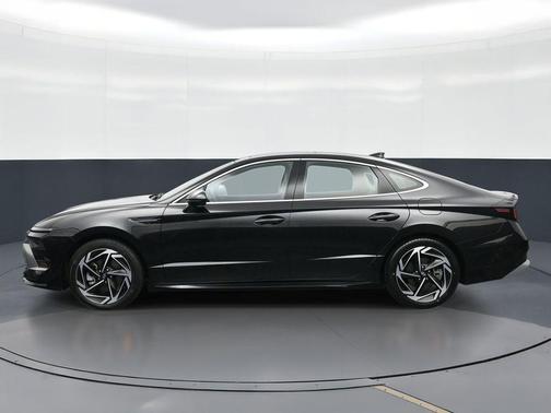 Onyx Black 2024 Hyundai SONATA SEL