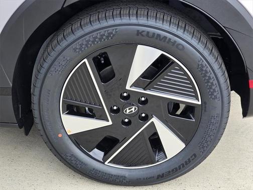 2025 Hyundai IONIQ 5 SE