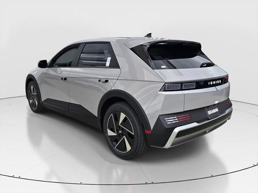 2025 Hyundai IONIQ 5 SE