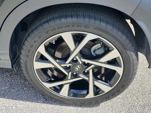 2023 Hyundai KONA Limited