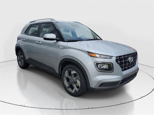 2022 Hyundai VENUE SEL