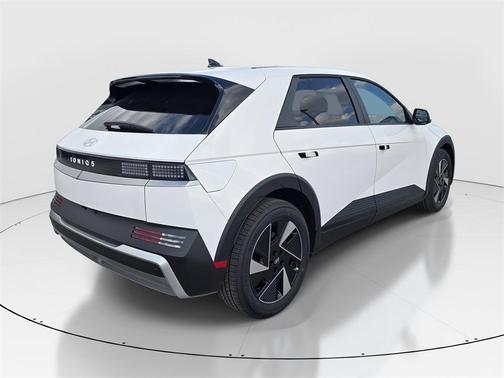 2026 Hyundai IONIQ 5 SE