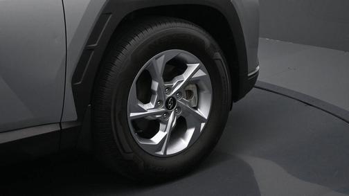 Shimmering Silver 2023 Hyundai TUCSON SEL